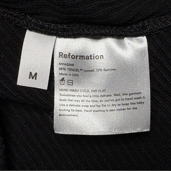 Reformation Split Neck Rib Knit Top Size M Fitted Long Sleeve Black - Picture 8 of 8
